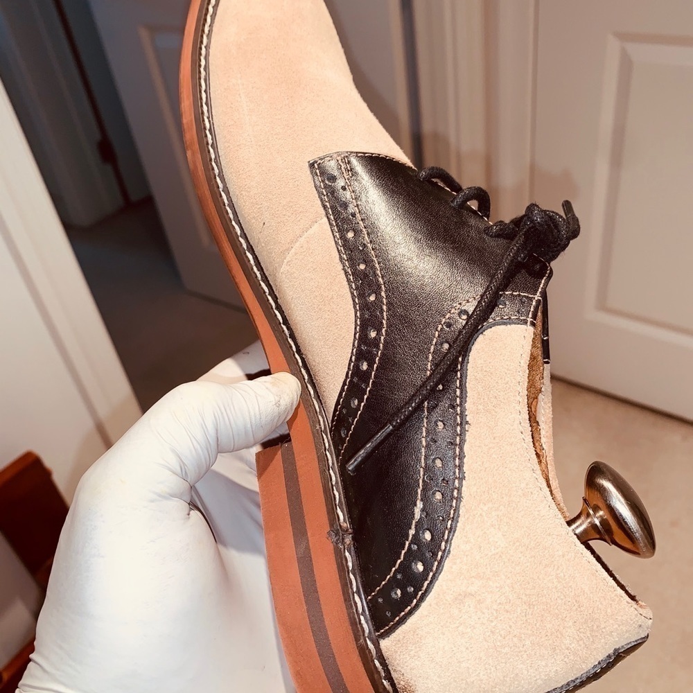 Florsheim Two Tone Derby Buck. - Picture 14 of 14